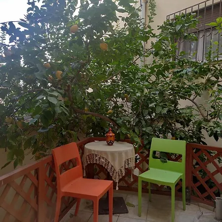 Apartment Garden City *